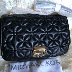 MK SLOAN BLACK LARGE CHAIN SHOULDER BAG